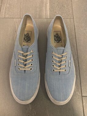 Women’s Vans Light Blue denim Canvas Low-Top Sneakers the authentic model